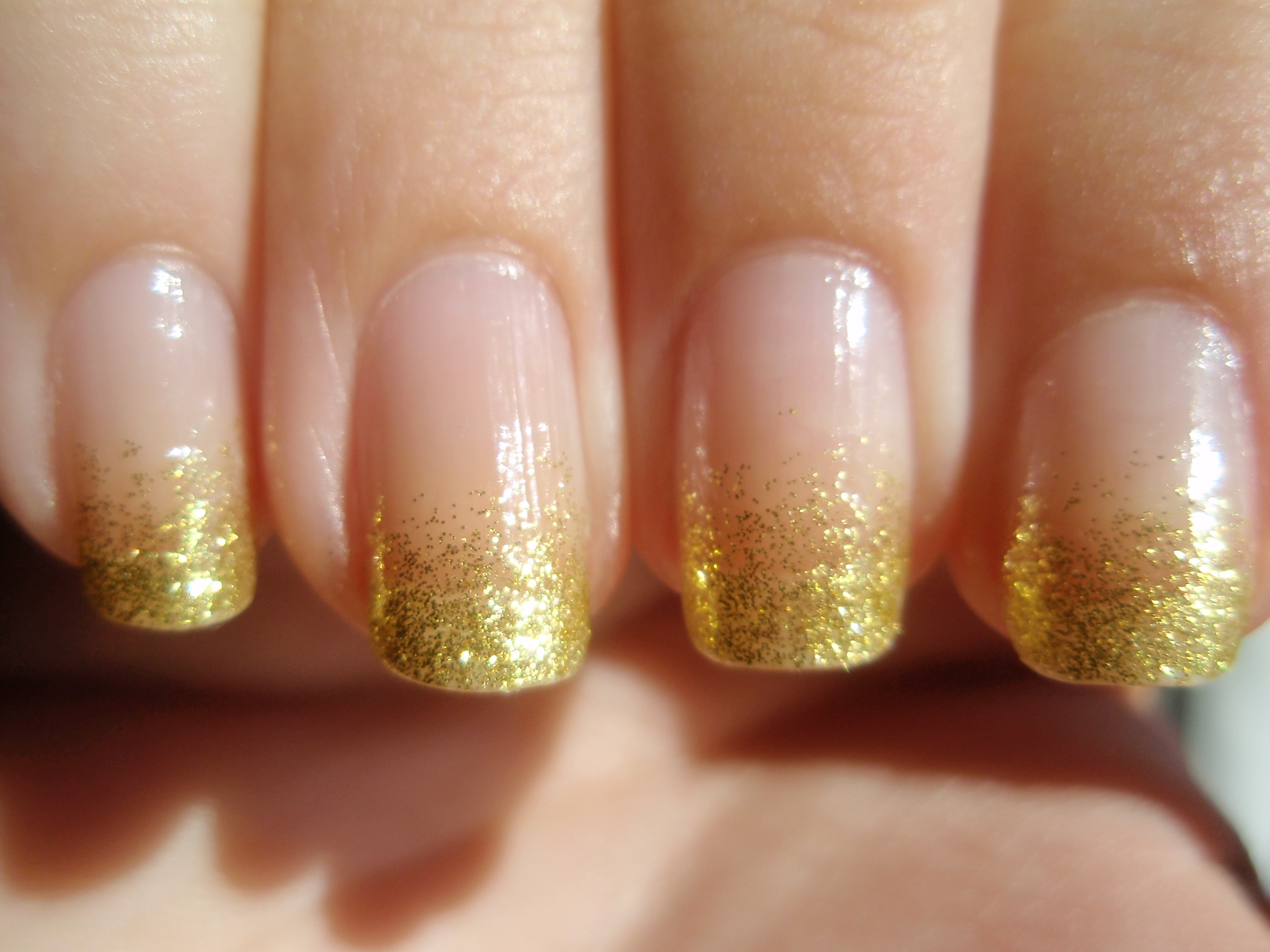 Gold Glitter Gradient